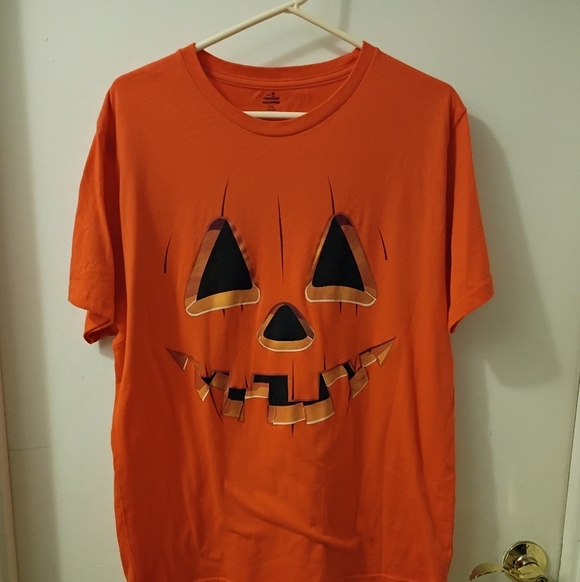 Jack O Lantern Pumpkin T-shirt - Picture 3 of 3